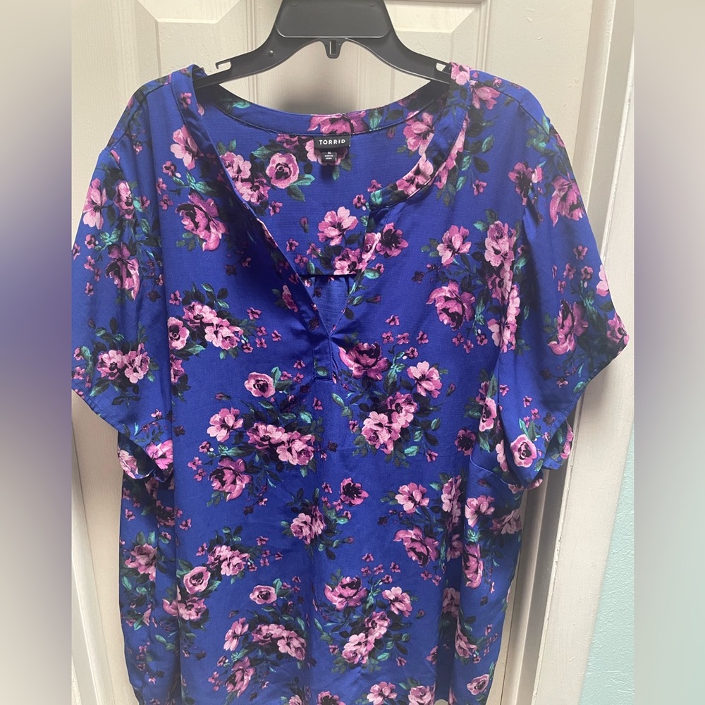Floral purple and pink blouse, polyester size 6